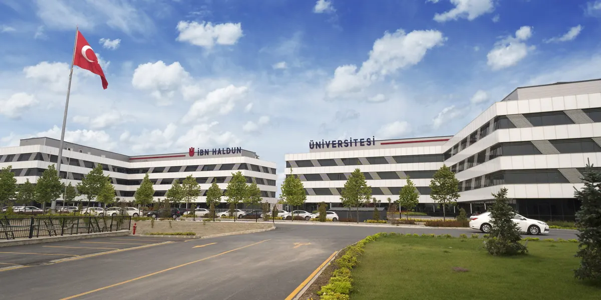 İstanbul İbn Haldun University